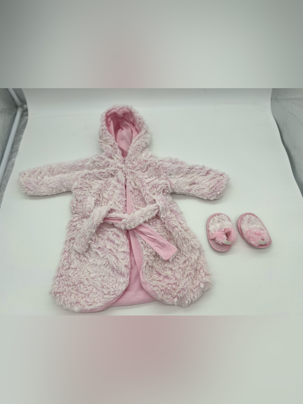 Laura Ashley Baby Girl Soft Bath Robe And Slippers 0-9 Months